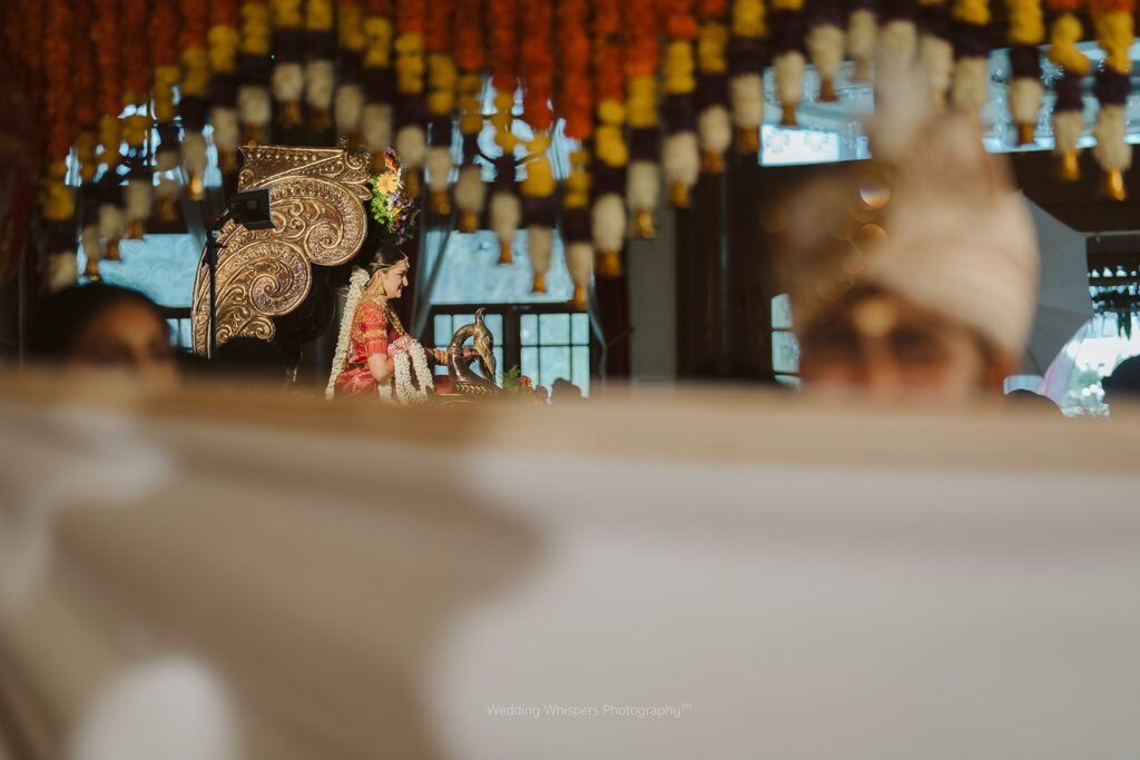 wedding whispers W300-min